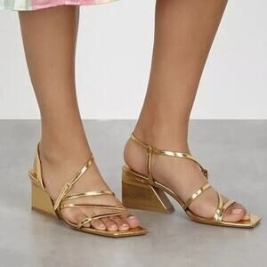 NEW Mercedes Castillo Kelise Gold Leather Block Heel Sandals Size 7